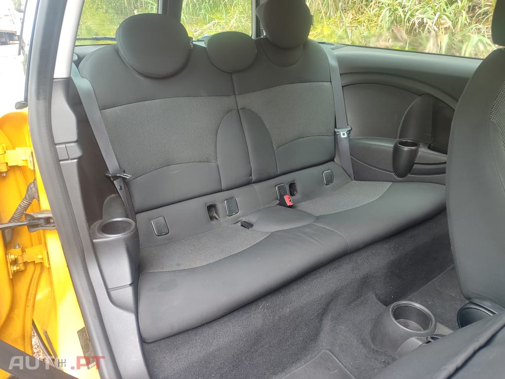 MINI Clubman Cooper 1.6i 130cv