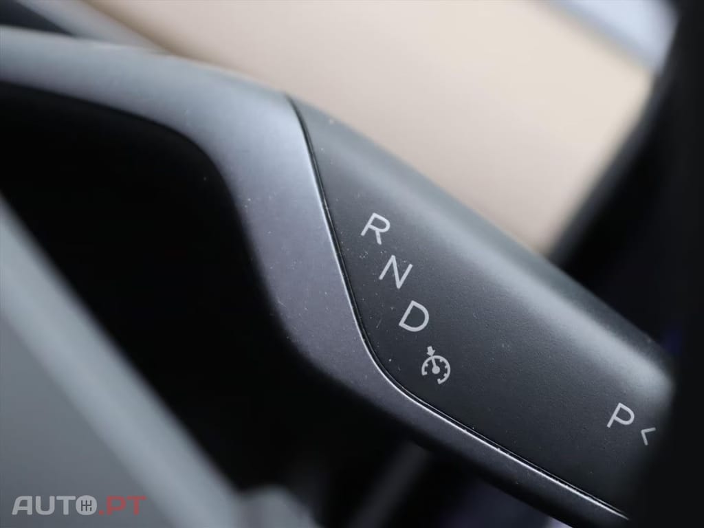 Tesla Model 3 Long-Range AWD I.V.A DEDUTÍVEL