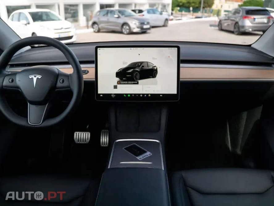 Tesla Model Y Performance Dual Motor AWD