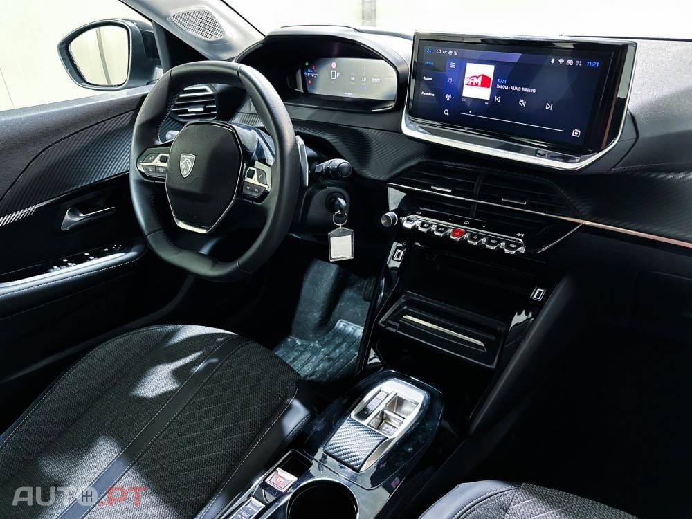 Peugeot 208 1.2 Hybrid Allure e-DCS6