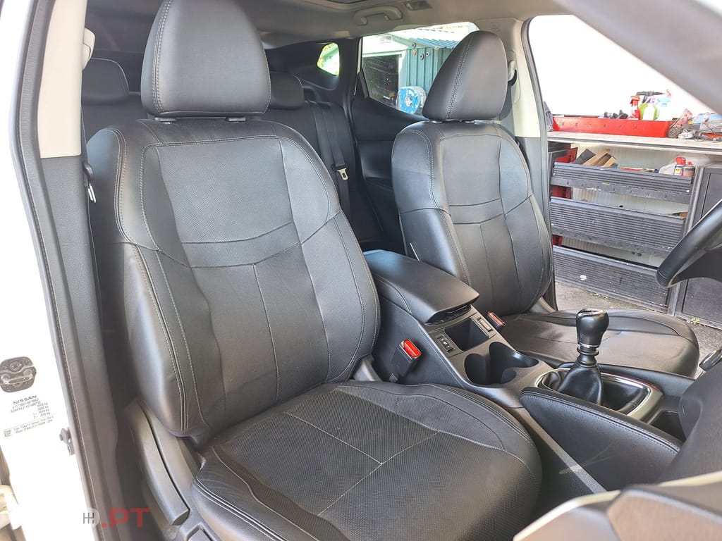 Nissan Qashqai 1.5 dCi Tekna Premium 17 Pack S Pele Preta