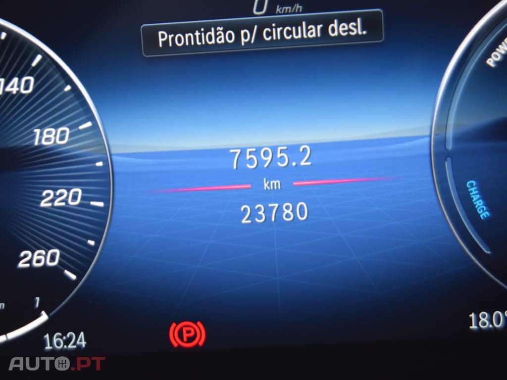 Mercedes-Benz A 250 e AMG Line