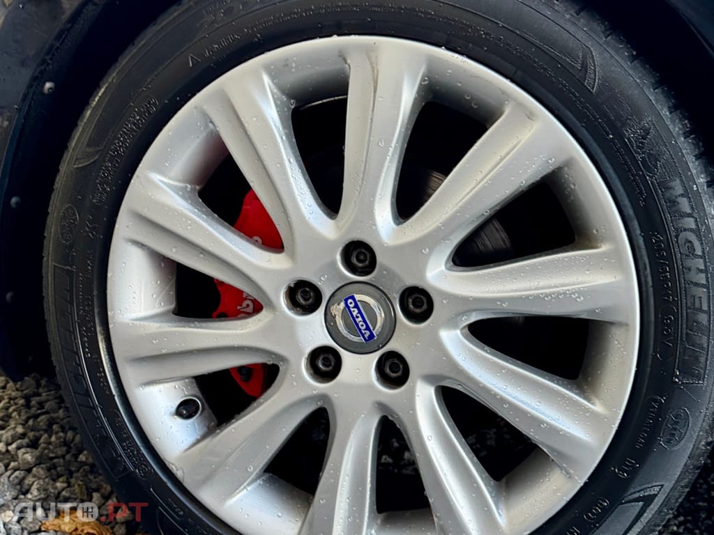 Volvo V40 1.6 D2 R-Design Momentum