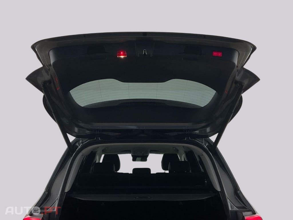 Mercedes-Benz EQB 250 96,7% I.V.A DEDUTIVEL 