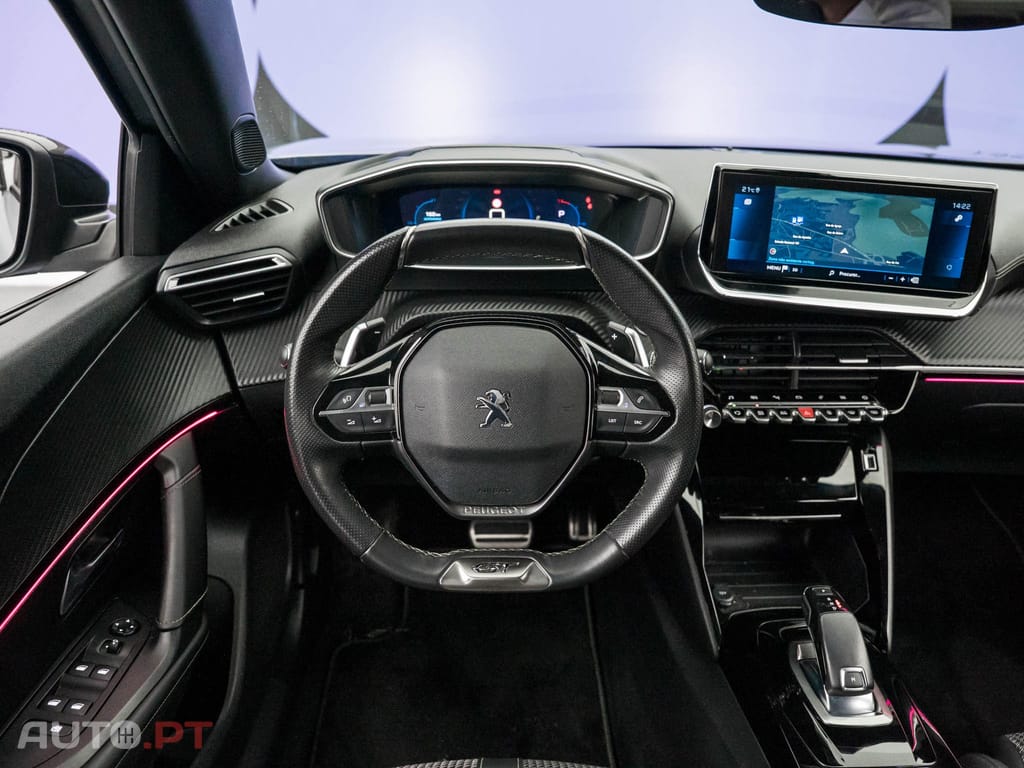 Peugeot 2008 1.2 PureTech GT Line EAT8