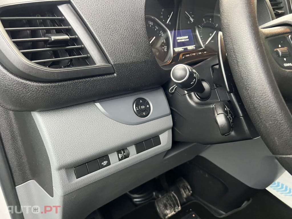 Peugeot Expert 2.0 BlueHDi L2H1 Premium Standard EAT8