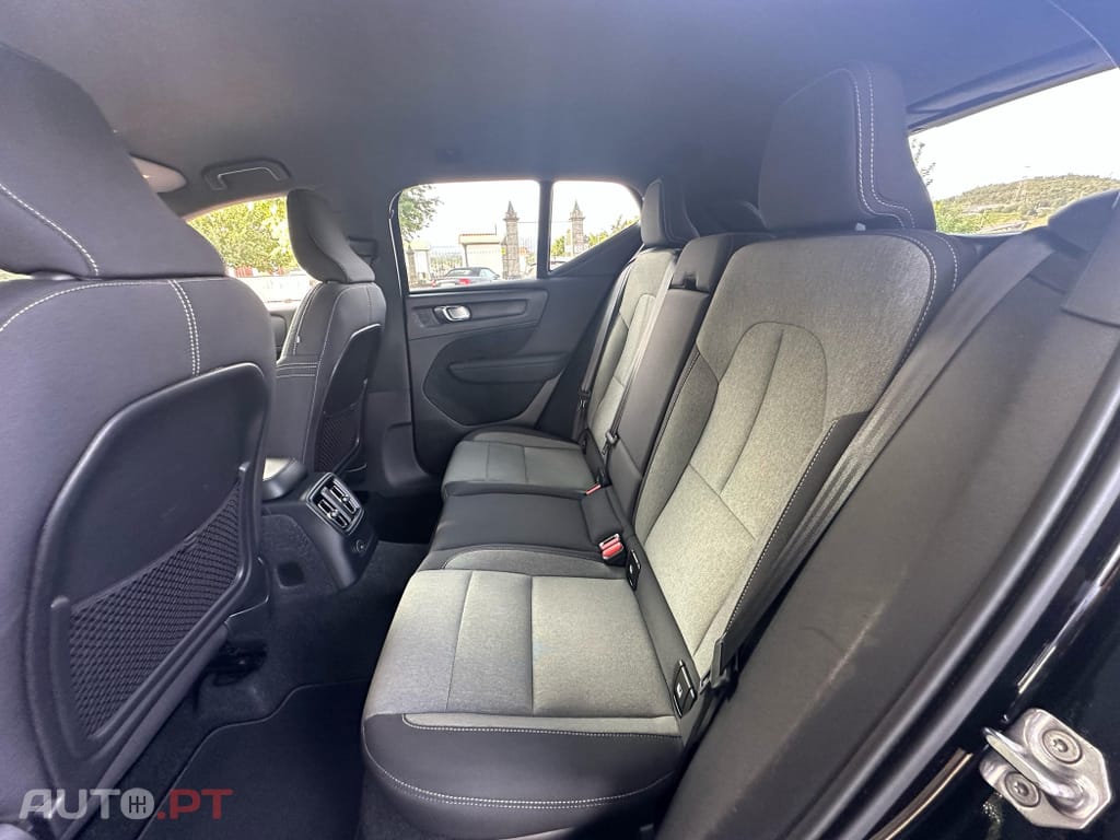 Volvo XC40 1.5 T5 PHEV Plus Dark