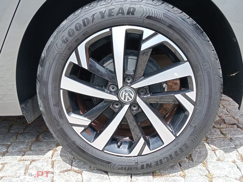 Volkswagen Polo 1.0 TSI Confortline DSG