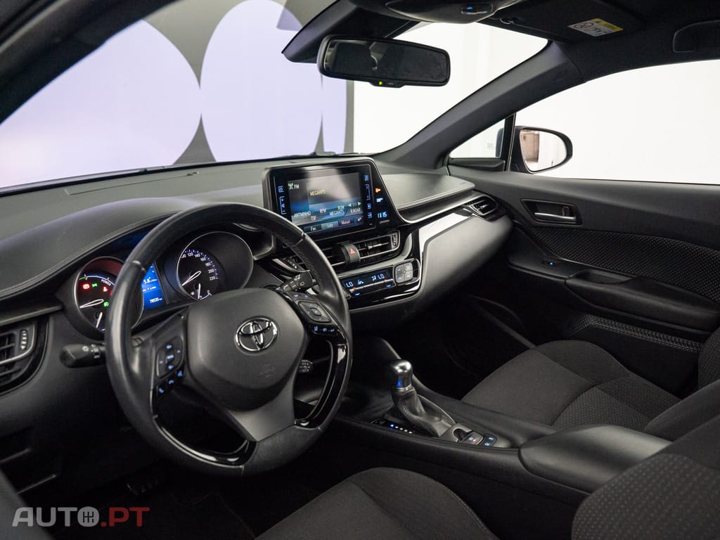 Toyota C-HR 1.8 HSD Comfort