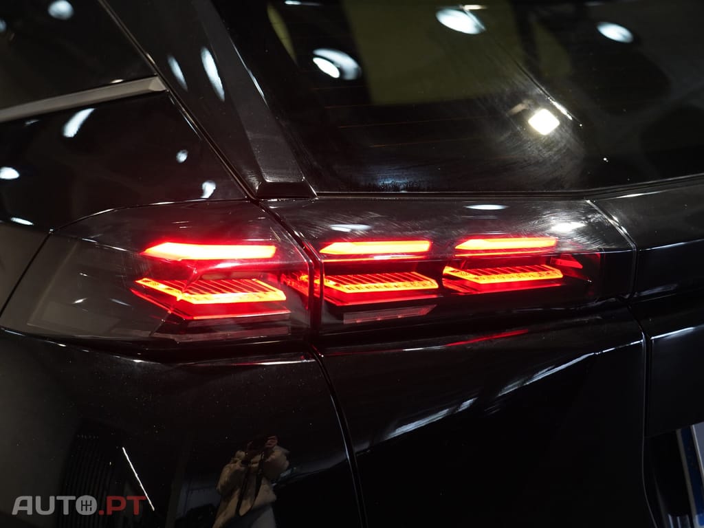 Peugeot 2008 1.2 Hybrid Allure e-DCS6