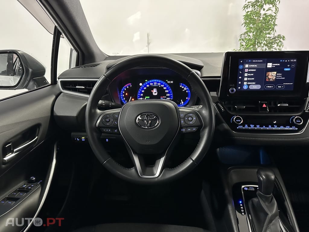 Toyota Corolla 1.8 Hybrid Exclusive