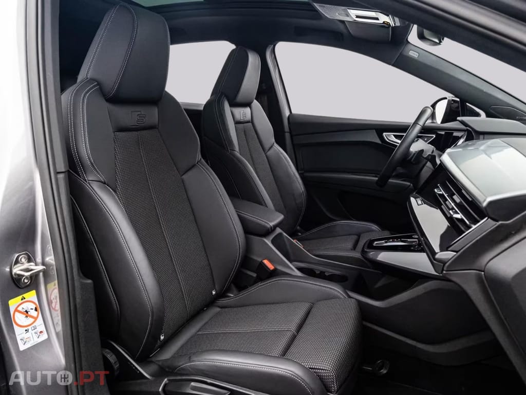 Audi Q4 E-Tron 55 2x S LINE I.V.A DEDUTIVEL