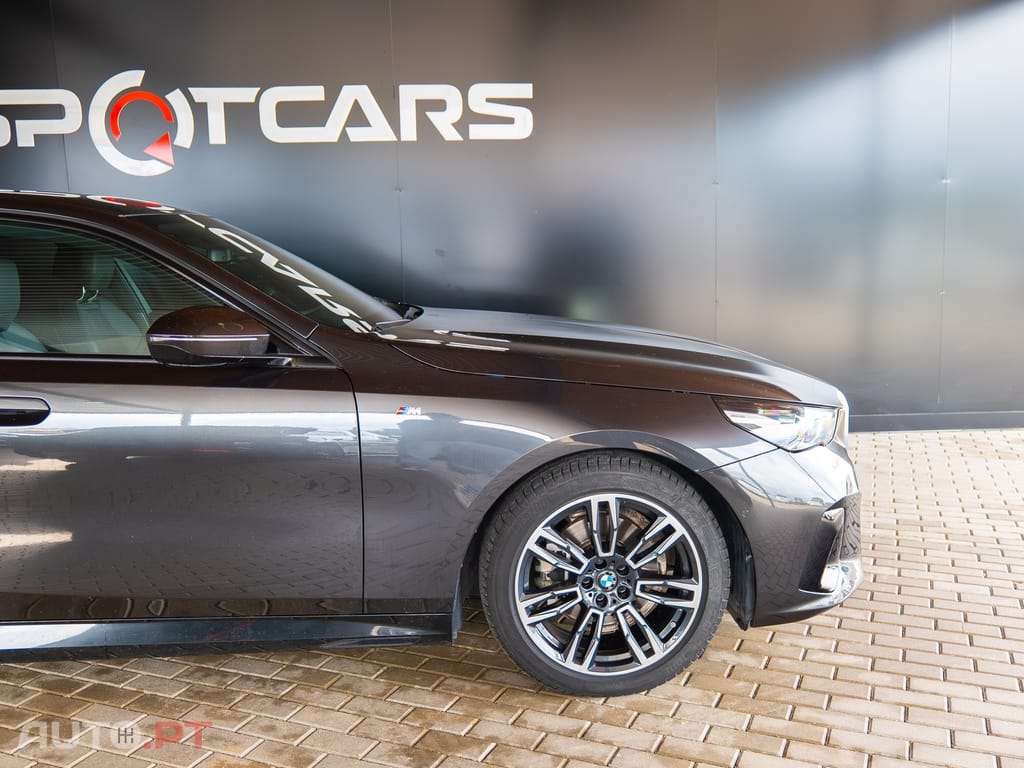 BMW 520 d Pack Desportivo M