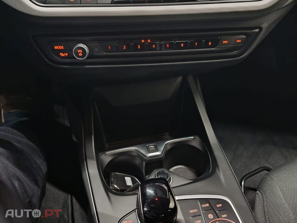 BMW 216 d Auto 