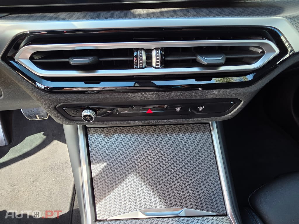 BMW 320 e Pack Desportivo M Auto