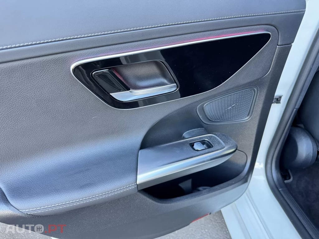 Mercedes-Benz C 300 de AMG Line