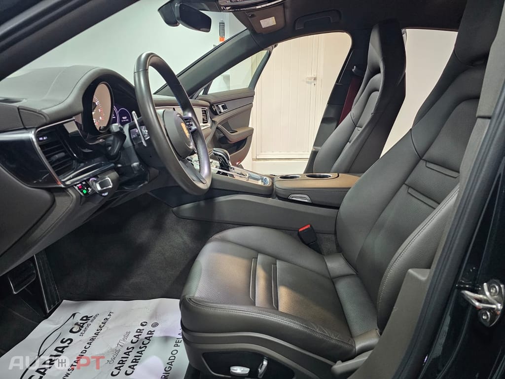 Porsche Panamera 4 E-Hybrid