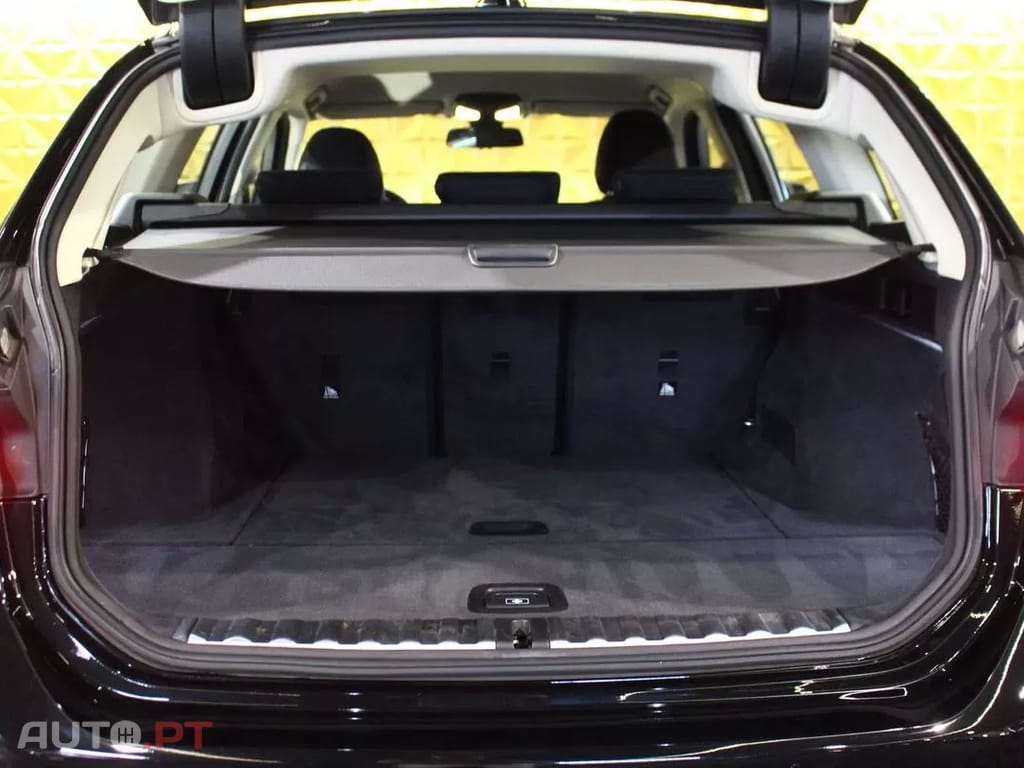 BMW 318 d Line Sport Auto