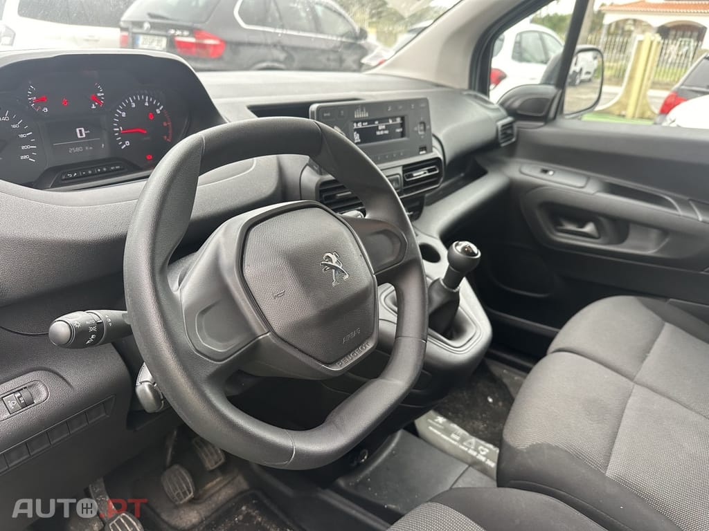 Peugeot Partner 1.5 BlueHDi Premium Standard Plus