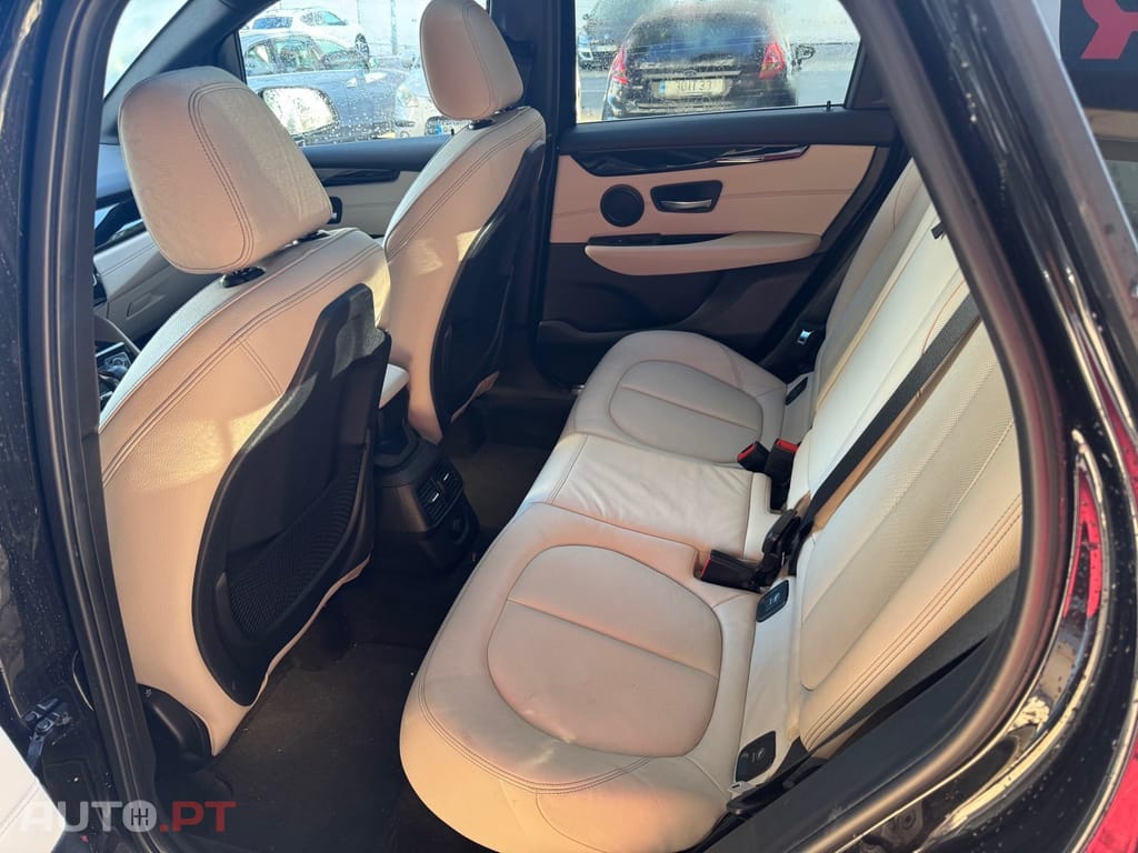 BMW 218 d Pack M Auto