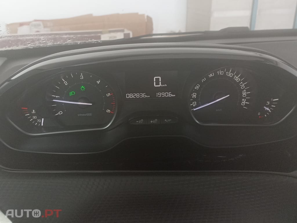 Peugeot 208 1.5 Hdi