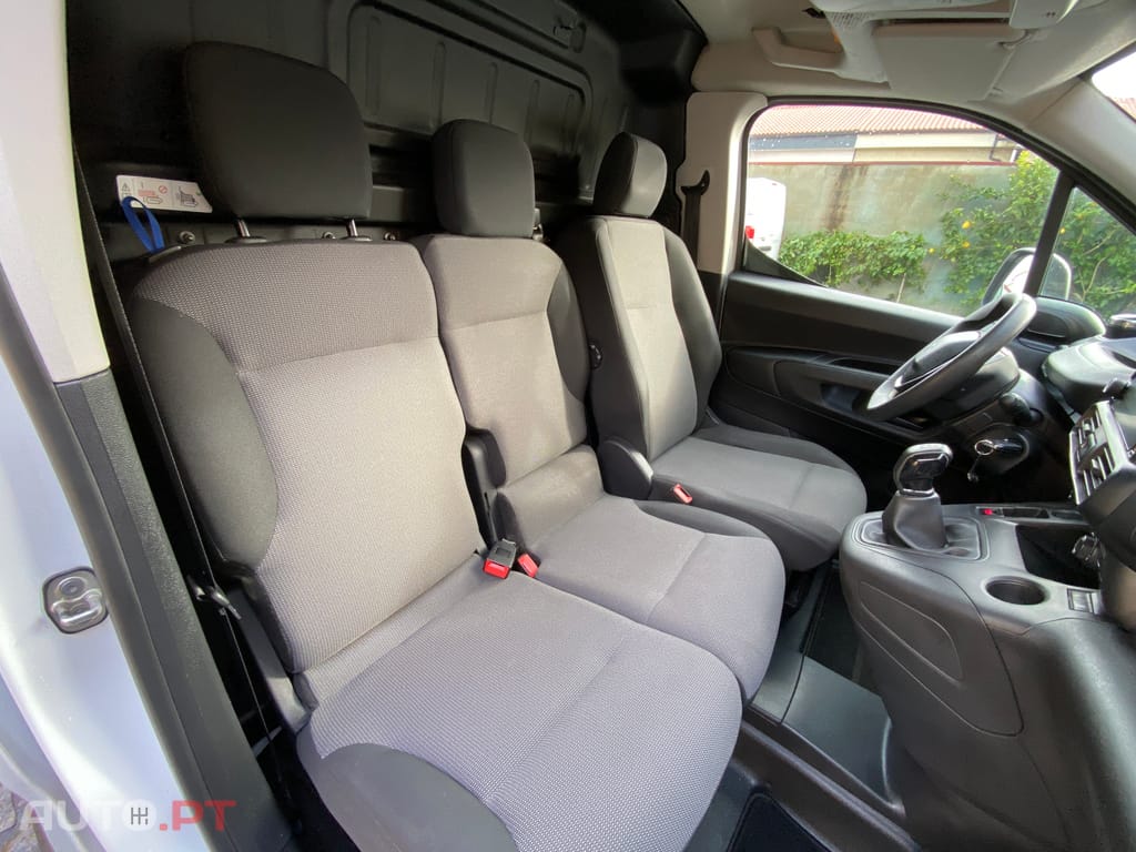 Peugeot Partner 1.6 HDI L1  100cv Carplay  Nacional Só 99 mil kms