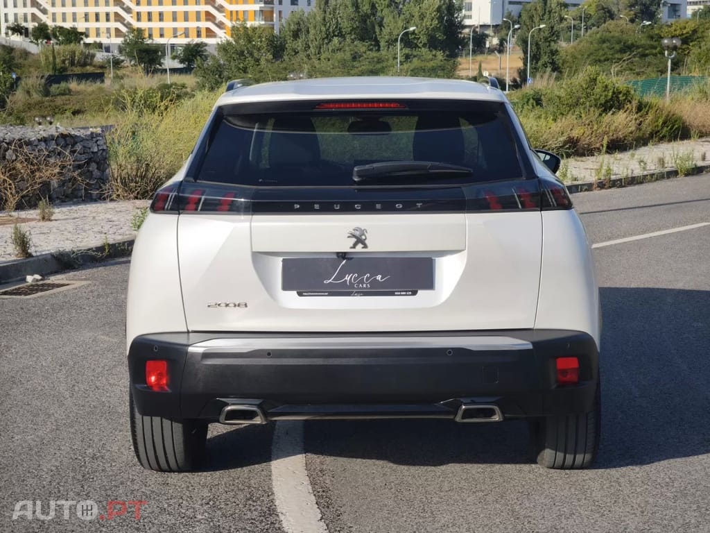 Peugeot 2008 PureTech 130 EAT8 Allure