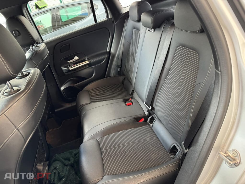 Mercedes-Benz GLA 200 d 4Matic 8G-DCT Progressive