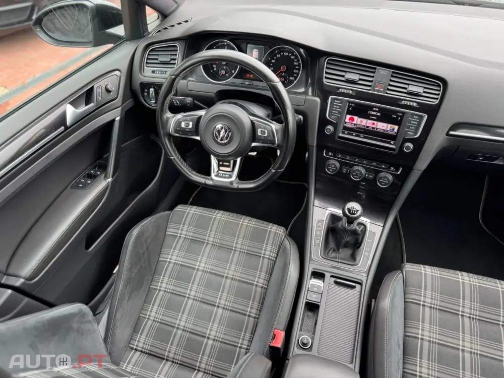 Volkswagen Golf 2.0 TDi GTD