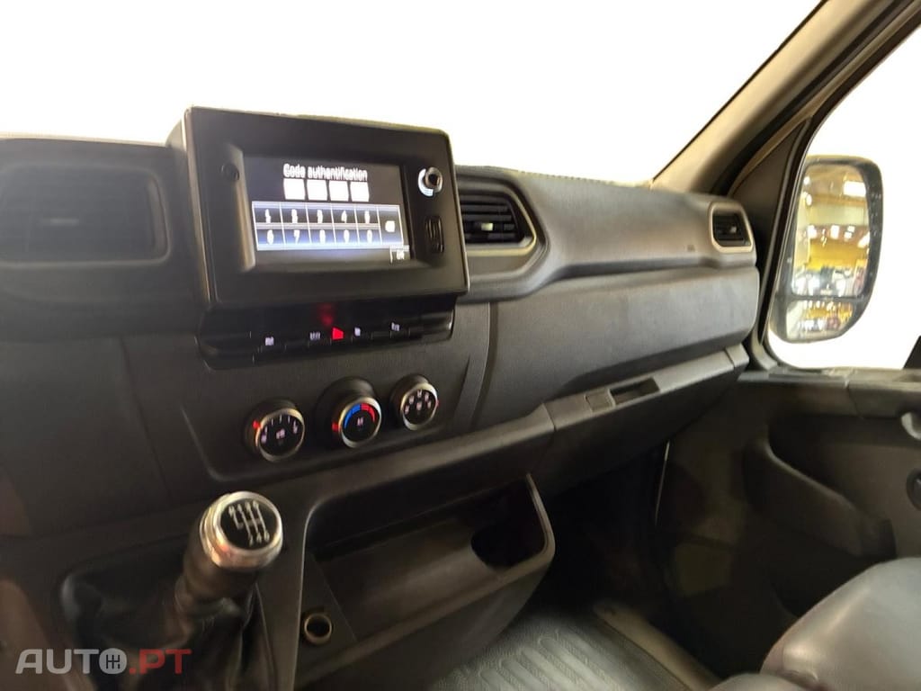 Renault Master 2.3 dCi L2H2 3.5T Grand Confort