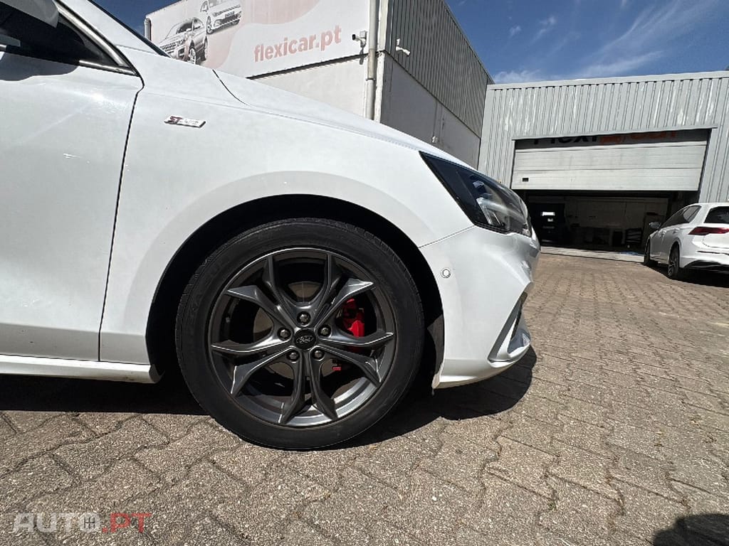 Ford Focus 1.0 EcoBoost MHEV ST-Line