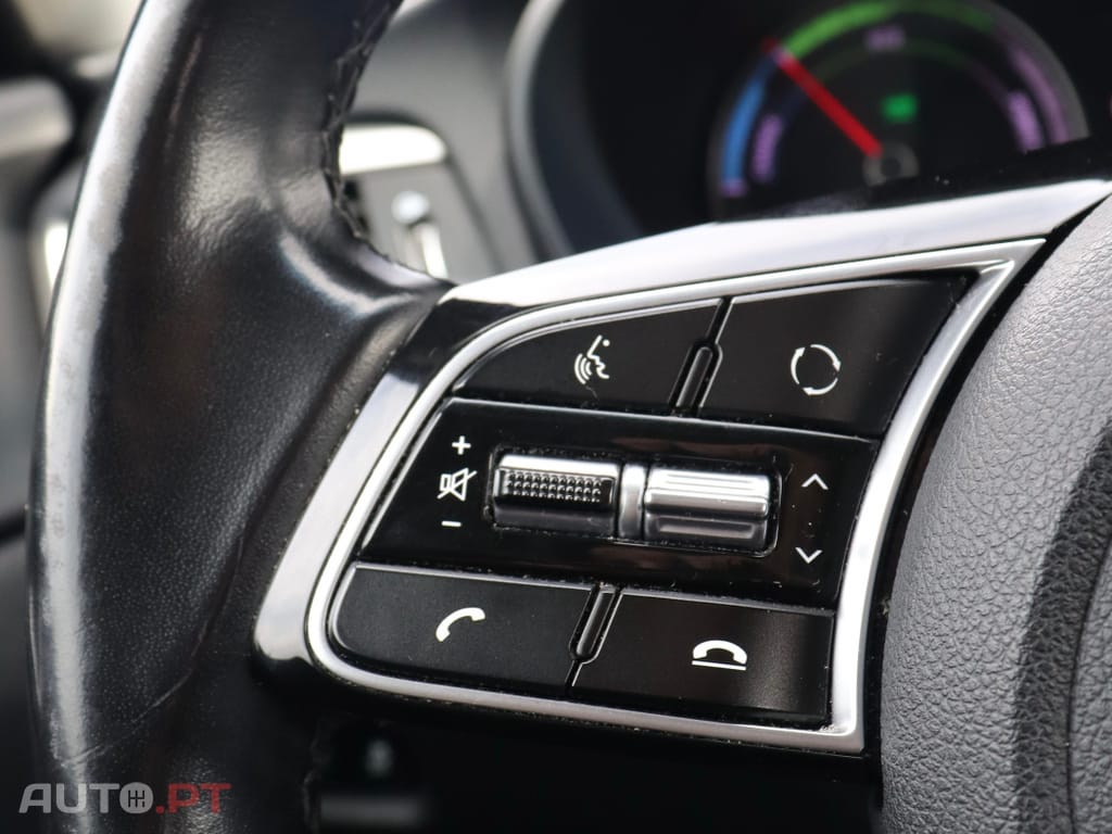 Kia Optima 2.0 CVVT PHEV
