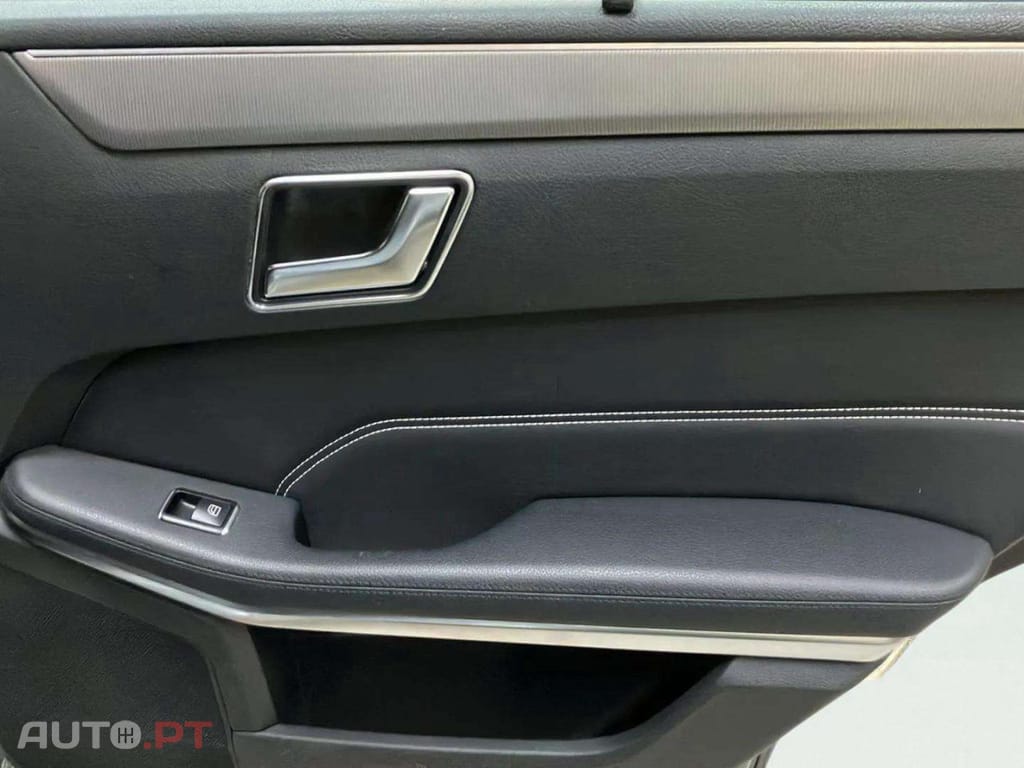 Mercedes-Benz E 300 Bluetec Hybrid Avantgarde