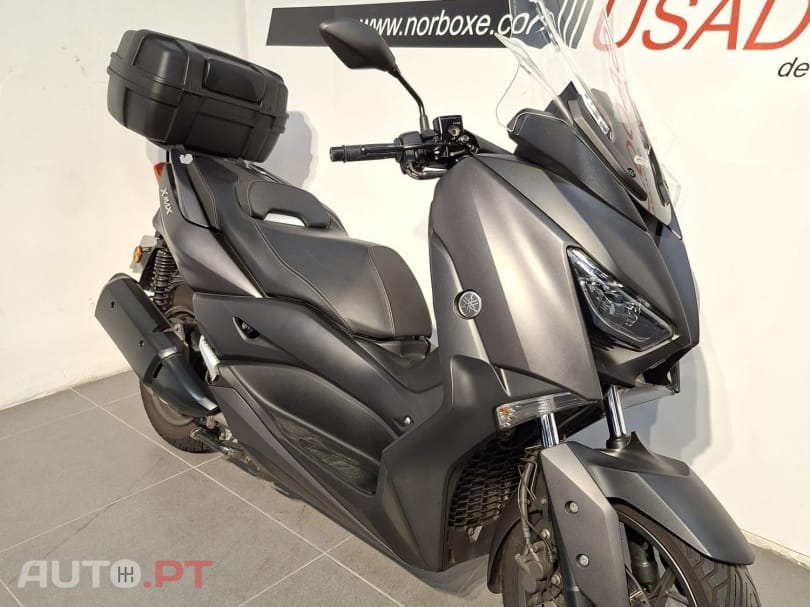Yamaha X-Max 300