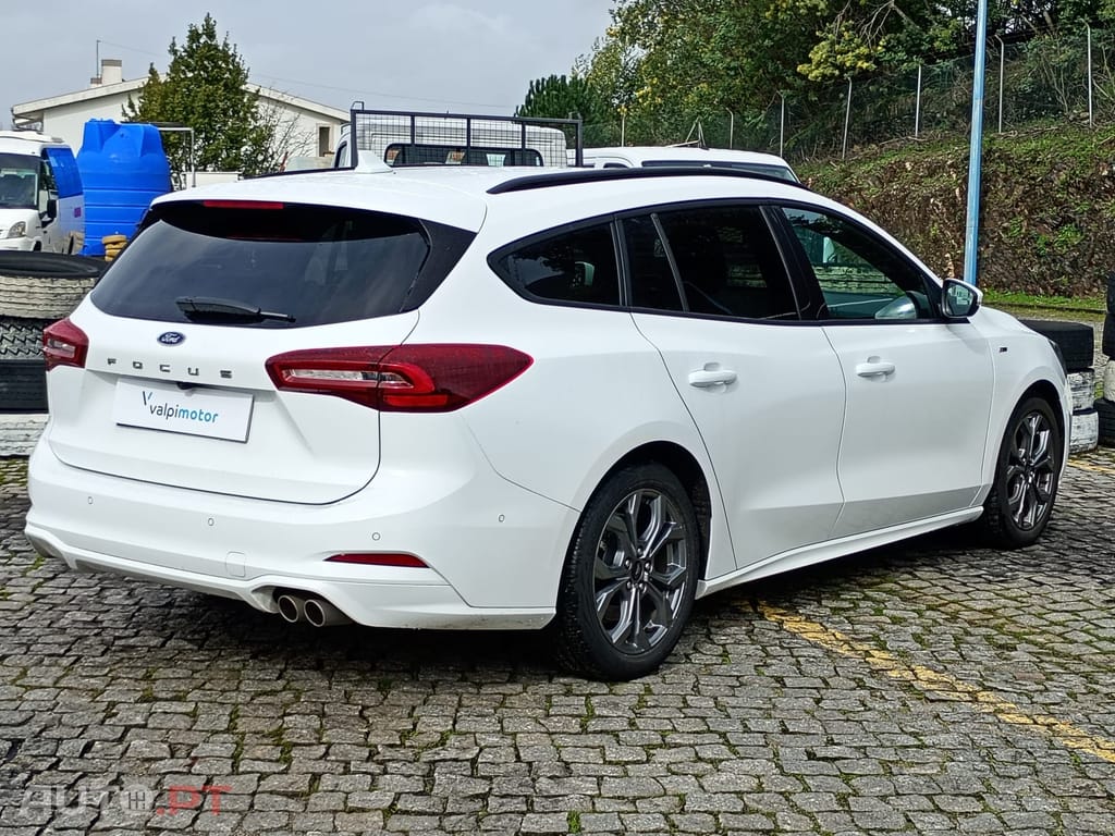 Ford Focus SW 1.0 EcoBoost MHEV ST-Line