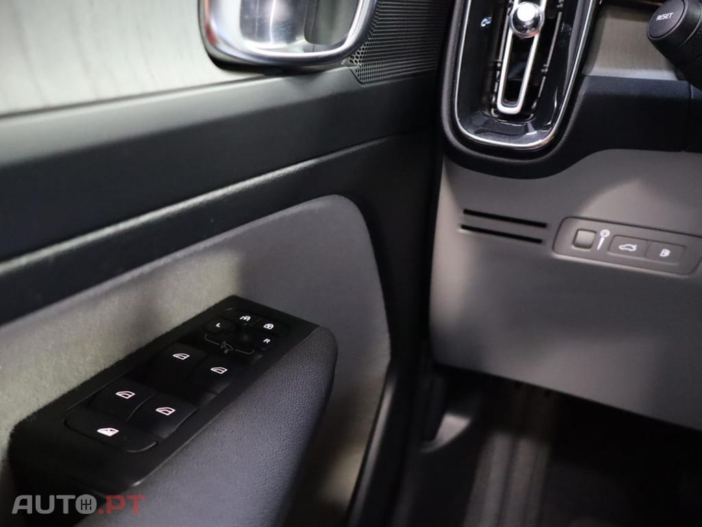 Volvo XC40 T5  Plug-in Hybrid Inscription