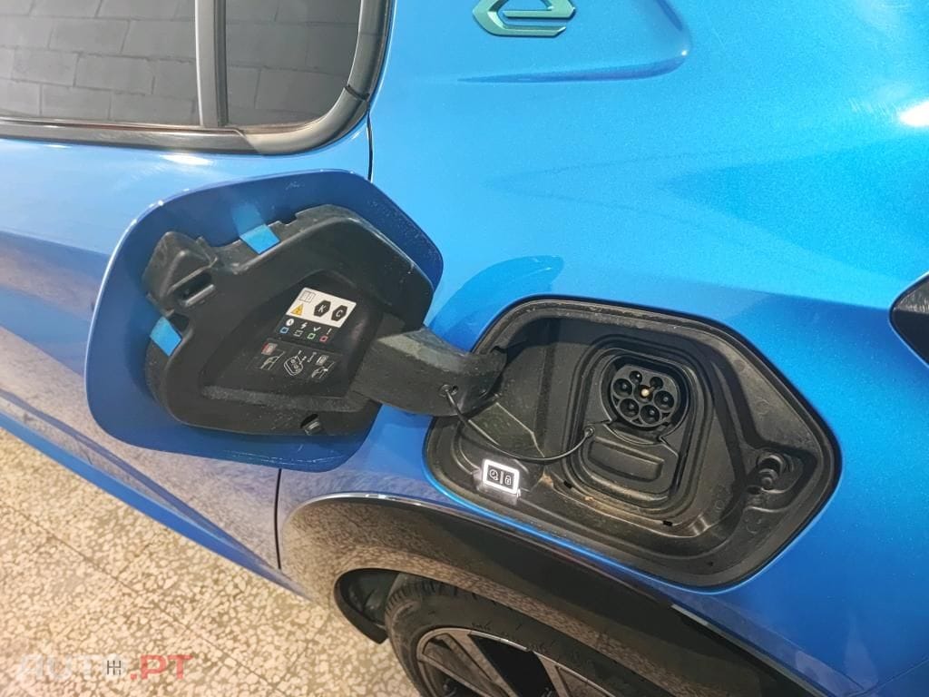 Peugeot E-208 50 kWh GT