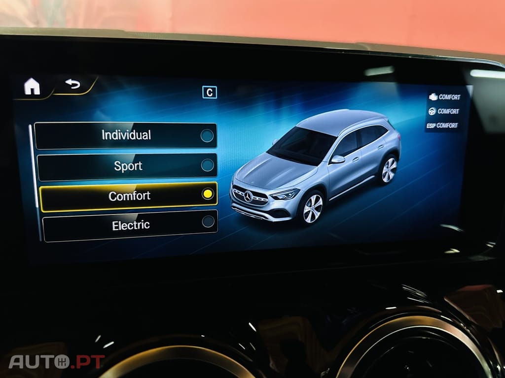 Mercedes-Benz GLA 250 e Progressive