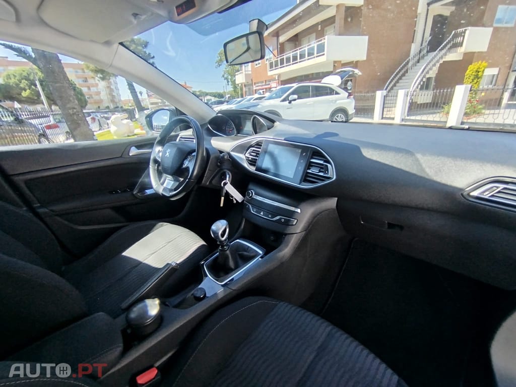 Peugeot 308 1.6 BlueHDi Allure