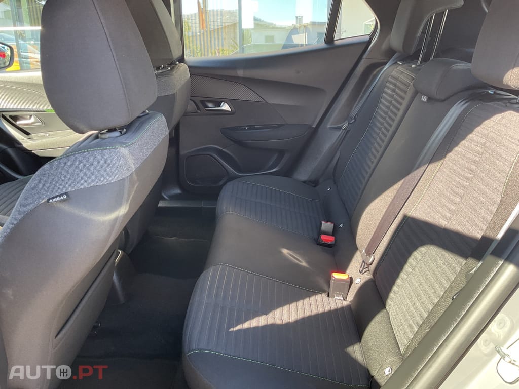 Peugeot 2008 1.2 PureTech Active Pack