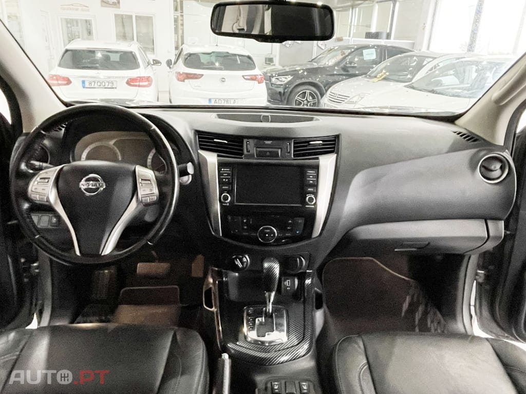 Nissan Navara 2.3 dCi CD 4WD Tekna Auto