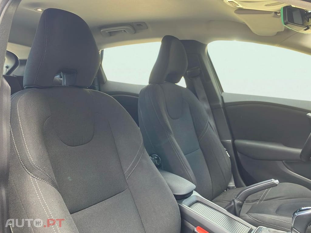 Volvo V40 2.0 D2 Momentum