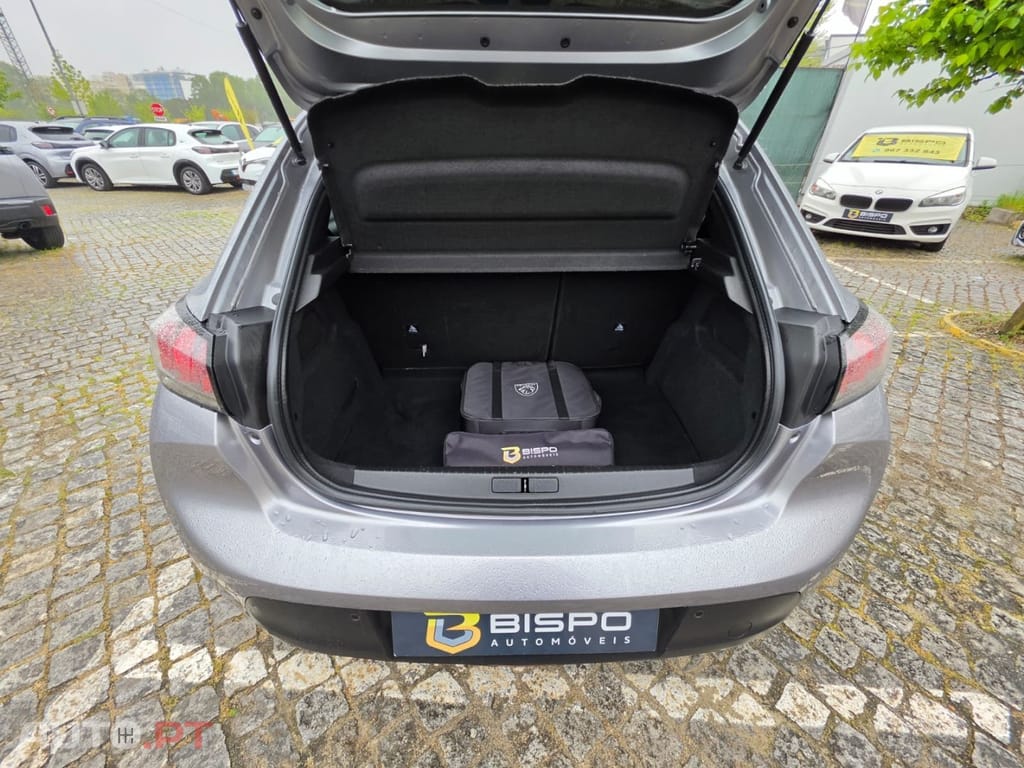 Peugeot E-208 50 kWh GT Pack