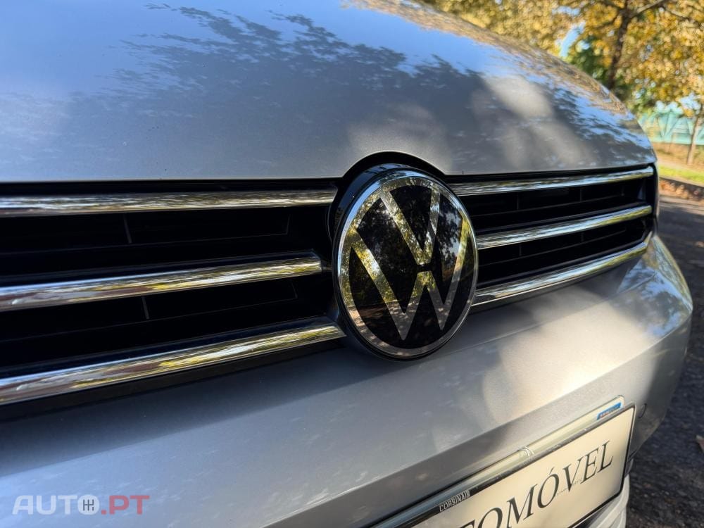 Volkswagen Touran 2.0 TDI Highline DSG