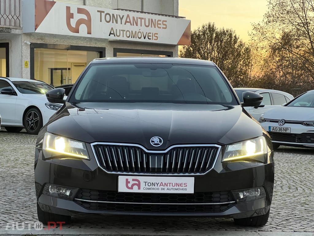 Skoda Superb 2.0 TDI Sportline