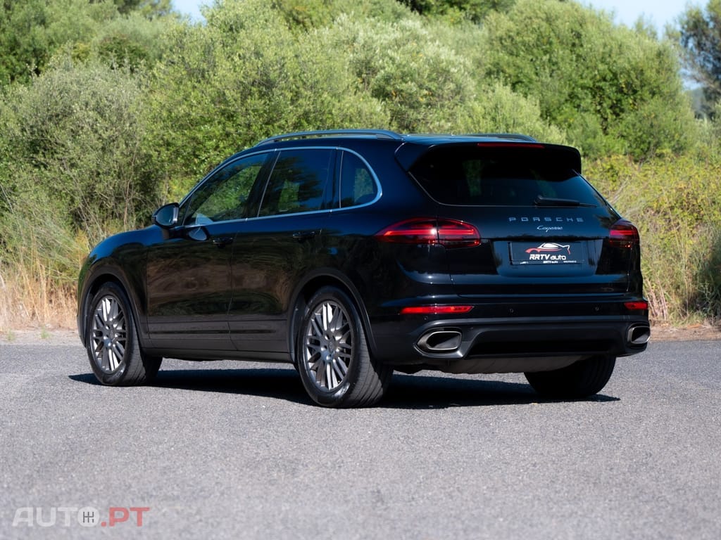 Porsche Cayenne 3.0 V6