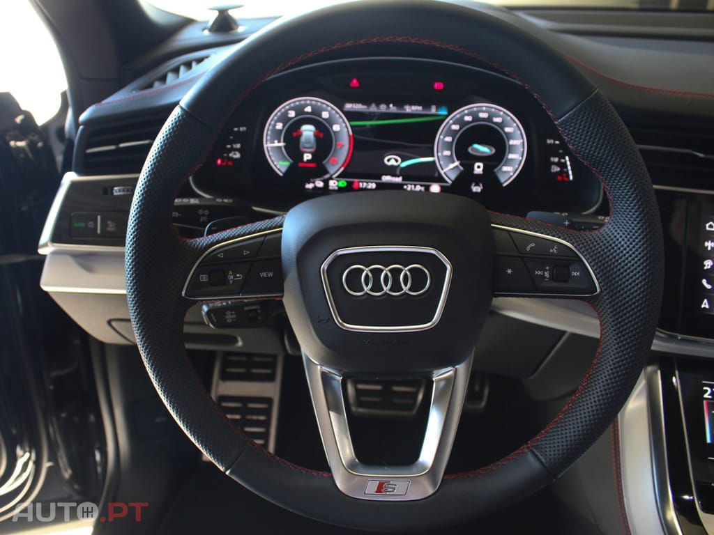 Audi Q8 55 TFSIe quattro Tiptronic