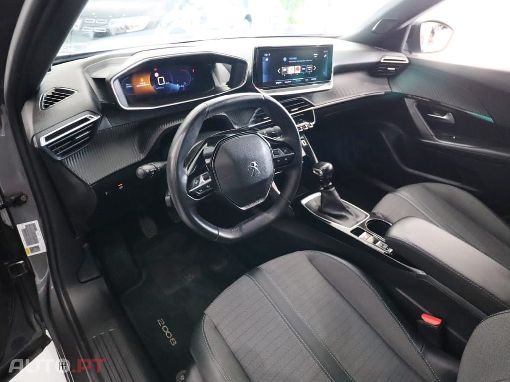 Peugeot 2008 1.2 PureTech Allure