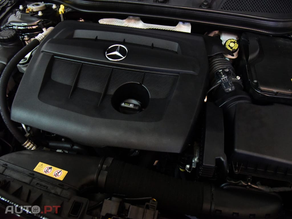 Mercedes-Benz CLA 180 D SHOOTING BRAKE URBAN
