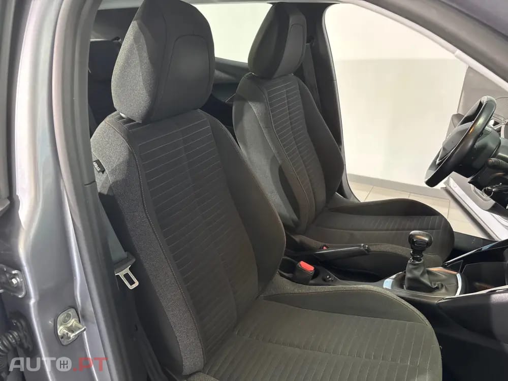 Peugeot 2008 1.2 PureTech Active